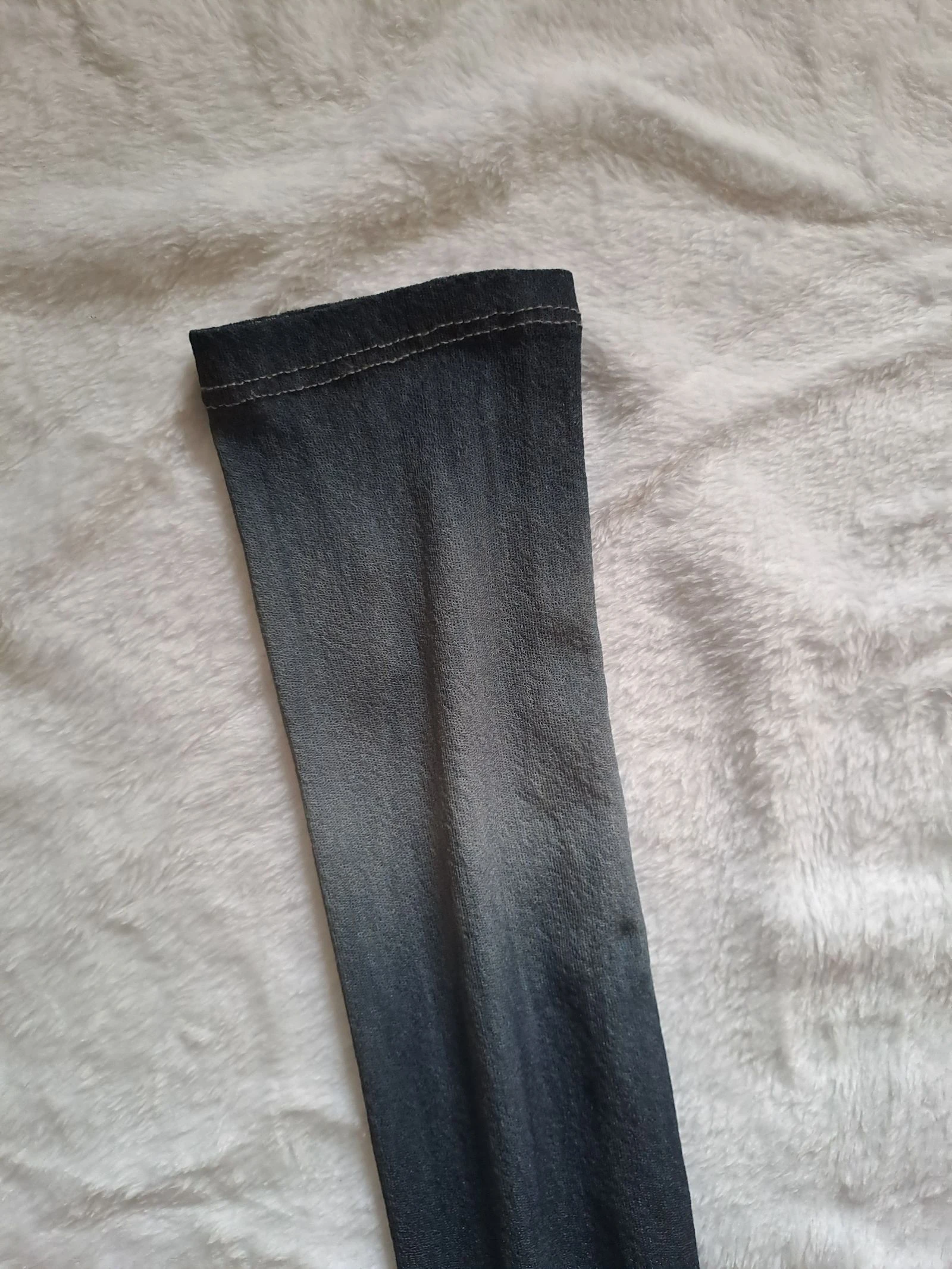 Asymmetrische halfdoorzichtige jurk zwart/grijs maat S – photo 3